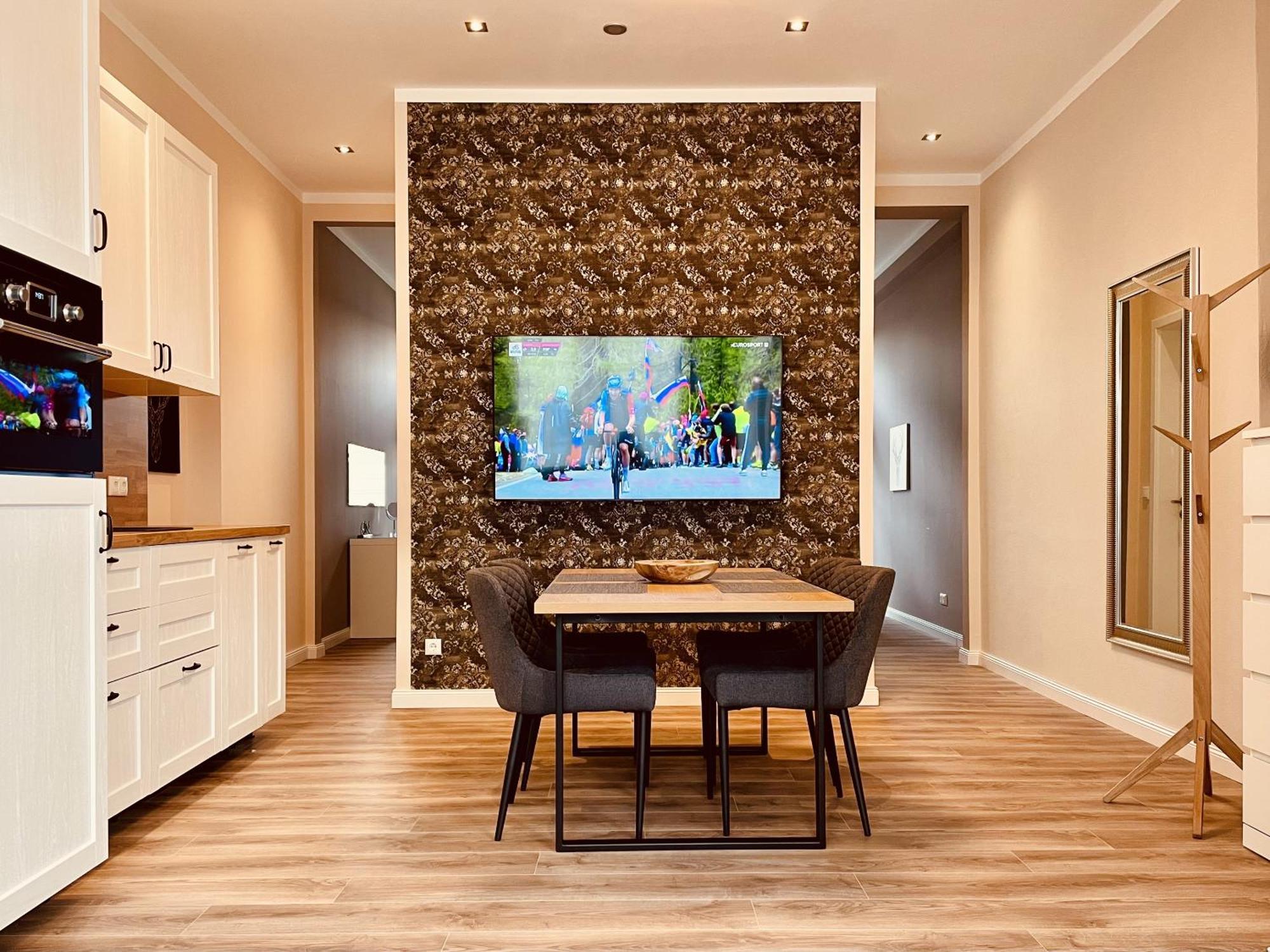 Casa Rehse I Loft-Apartment I Kostenlos Parken & Wlan I Self-Check-In I Oepnv I 65Zoll-Tv Erfurt Bagian luar foto